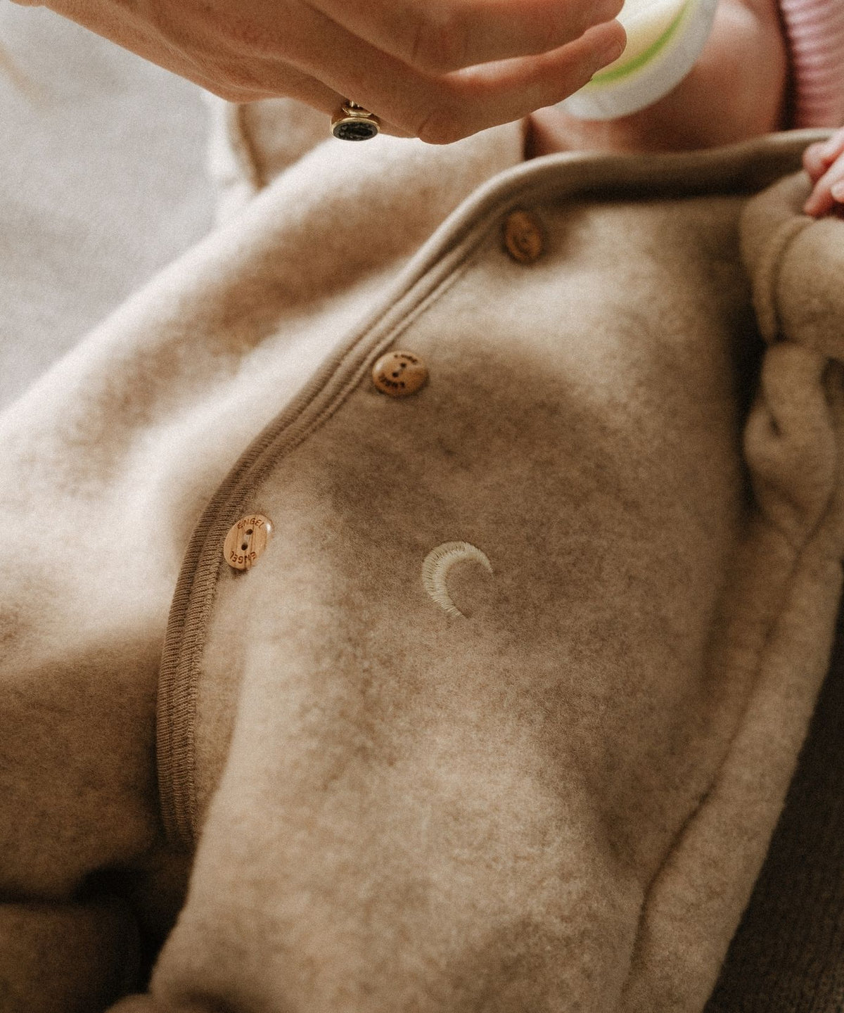 Wollfleece-Overall Sand Limited Edition – Mond & Sterne