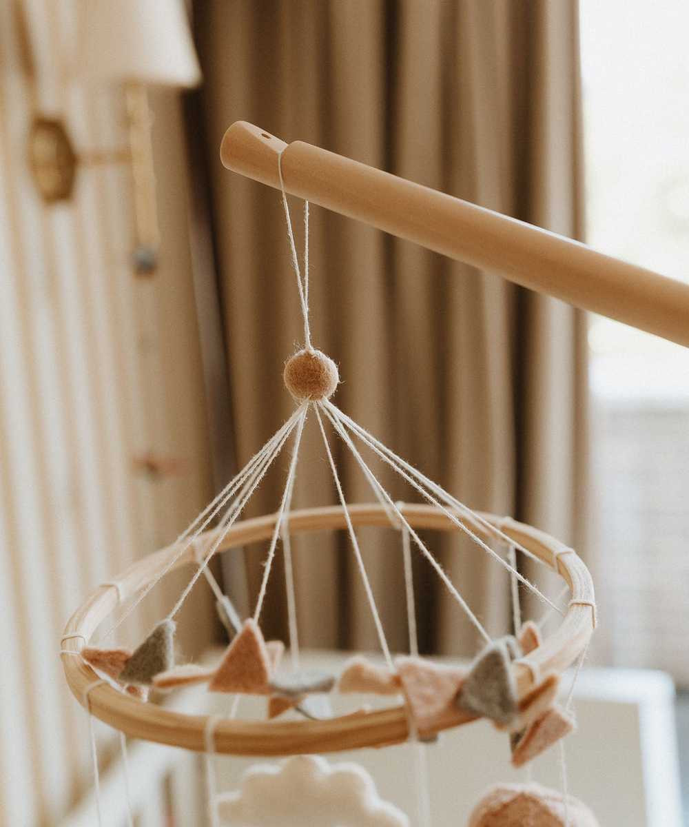 Handy-Halter aus Holz