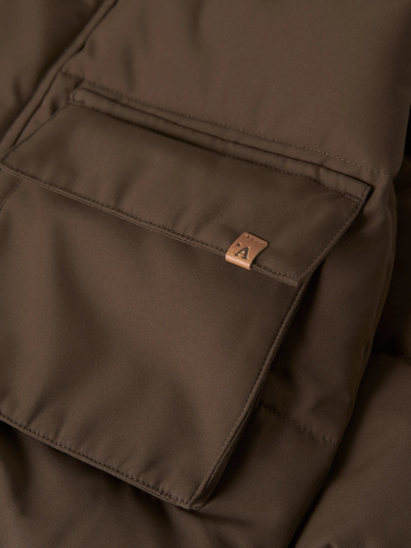Braune Pufferjacke