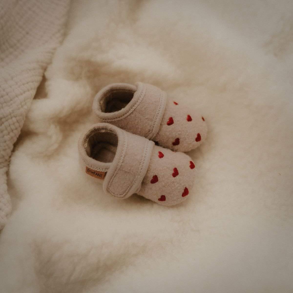Babyslofjes hartjes limited edition beige - Charly's