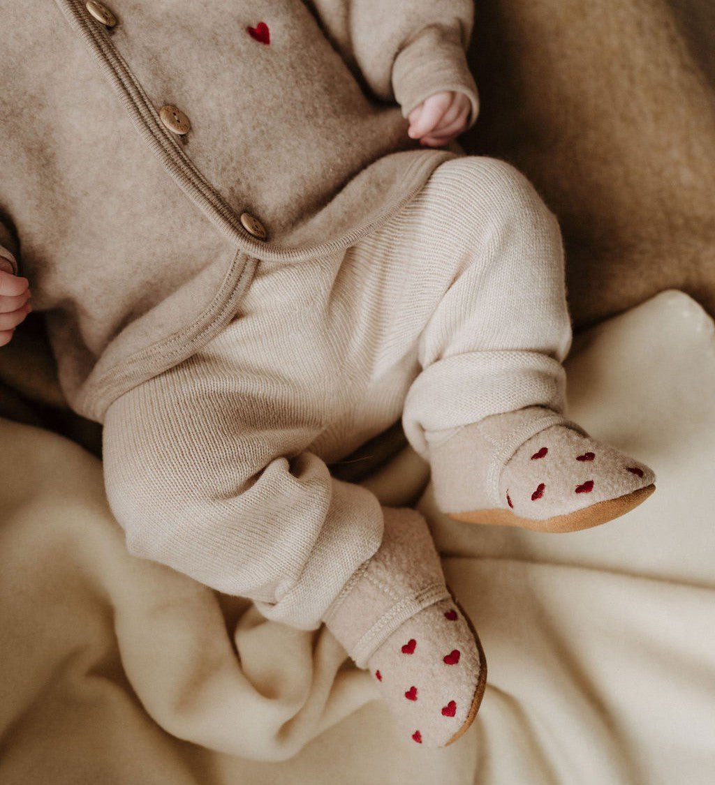 Babyslofjes hartjes limited edition beige - Charly's
